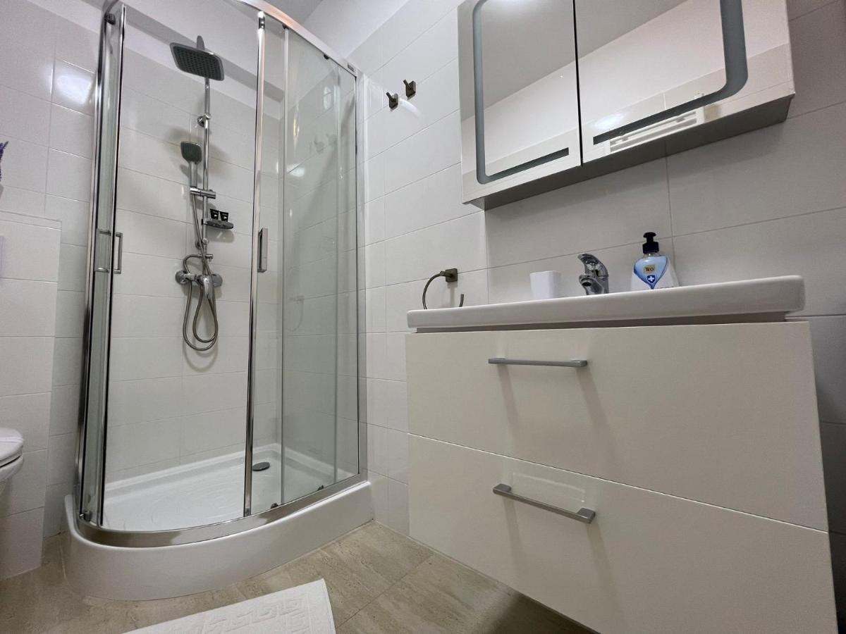 Perfect Host Palas 2 Rooms Iasi Exterior foto